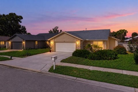 Casa en Casselberry, Florida 2 dormitorios, 117.61 m2 № 2370760