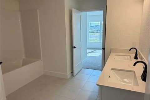 Casa en venta en North Port, Florida, 4 dormitorios, 204.38 m2 № 1565806 - foto 7