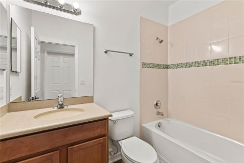 Townhouse in Oviedo, Florida 3 bedrooms, 141.95 sq.m. № 1791877 - photo 23