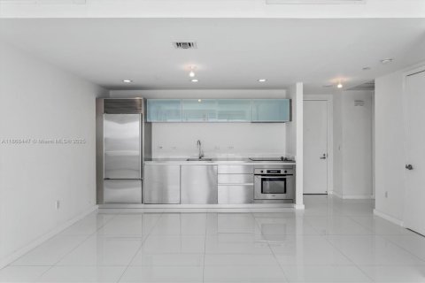 Copropriété à vendre à Miami, Floride: 2 chambres, 104.33 m2 № 2153700 - photo 6