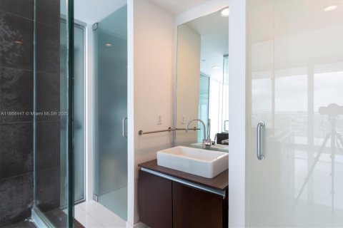 Copropriété à vendre à Miami, Floride: 2 chambres, 104.33 m2 № 2153700 - photo 18