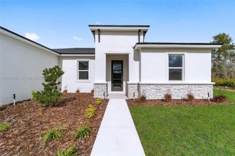 House in Palm Bay, Florida 3 bedrooms, 166.02 sq.m. № 2261578 - photo 4