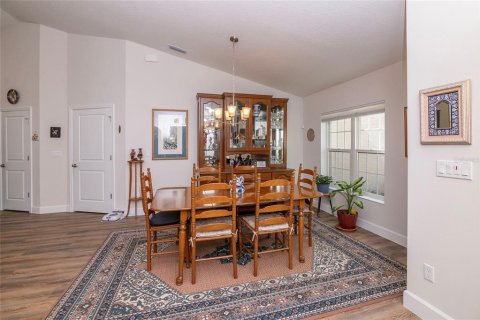 House in Palm Coast, Florida 3 bedrooms, 196.67 sq.m. № 1781174 - photo 8