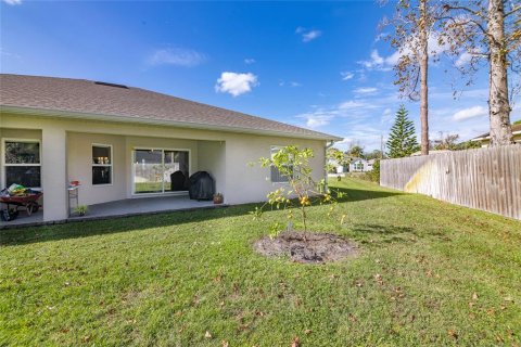 House in Palm Coast, Florida 3 bedrooms, 196.67 sq.m. № 1781174 - photo 6