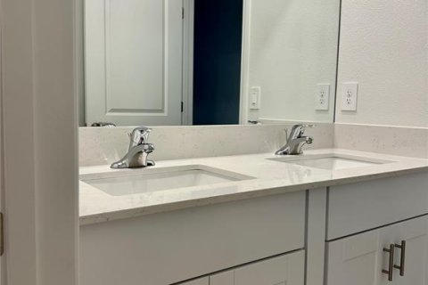 Casa en alquiler en Land O' Lakes, Florida, 5 dormitorios, 205.78 m2 № 1771380 - foto 16