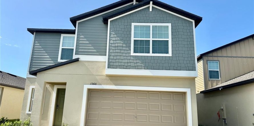 Casa en Land O' Lakes, Florida 5 dormitorios, 205.78 m2 № 1771380
