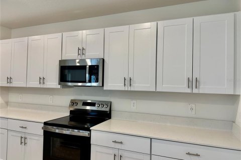 Casa en alquiler en Land O' Lakes, Florida, 5 dormitorios, 205.78 m2 № 1771380 - foto 10