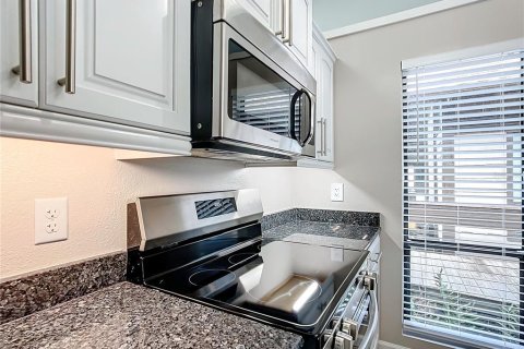 Condo in Crystal River, Florida, 1 bedroom  № 1686728 - photo 6