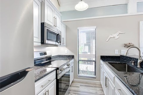 Condo in Crystal River, Florida, 1 bedroom  № 1686728 - photo 4