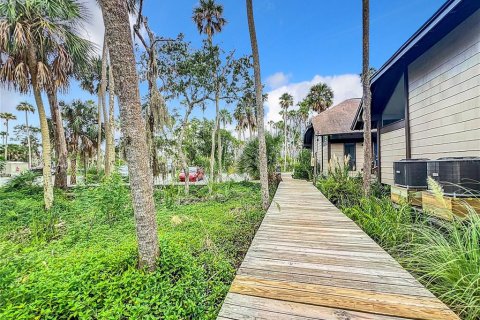 Condo in Crystal River, Florida, 1 bedroom  № 1686728 - photo 29