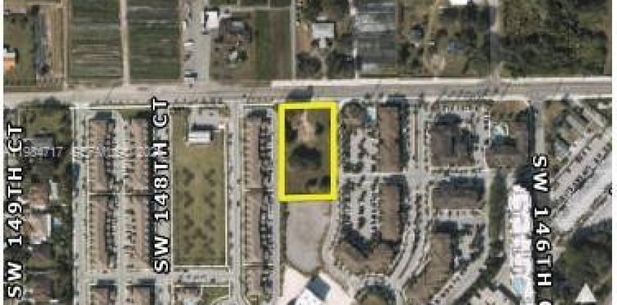 Terrain à Homestead, Floride № 2050776