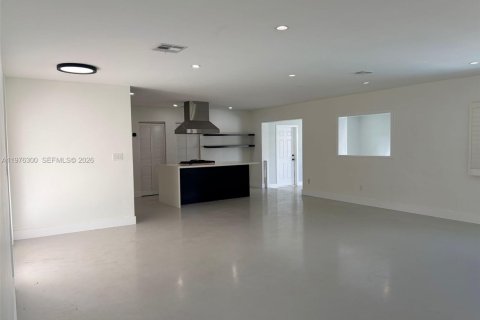 Villa ou maison à vendre à Cutler Bay, Floride: 3 chambres № 2042898 - photo 13