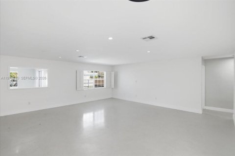 Villa ou maison à vendre à Cutler Bay, Floride: 3 chambres № 2042898 - photo 17