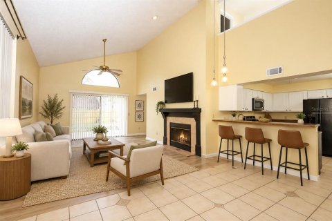 Duplex à vendre à Orlando, Floride: 3 chambres, 142.7 m2 № 2321432 - photo 2
