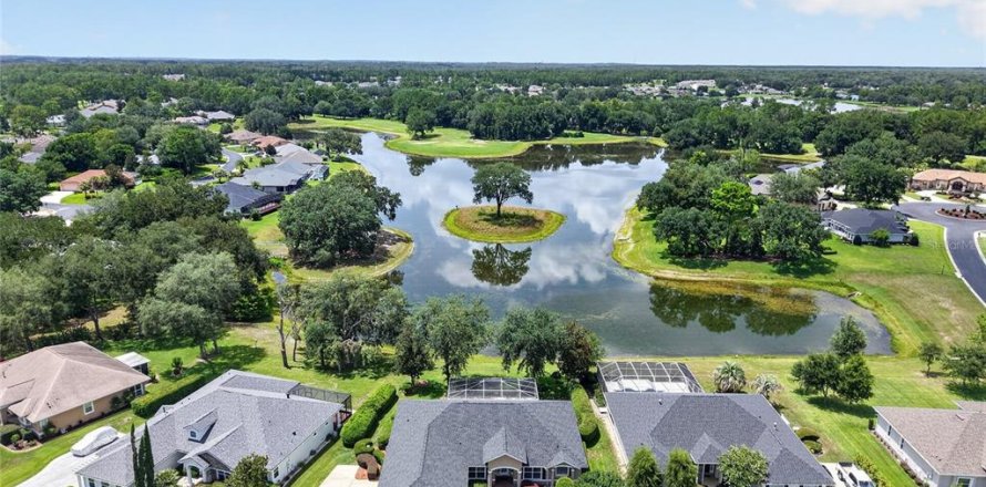 Villa ou maison à Ocala, Floride 3 chambres, 226.31 m2 № 2434539