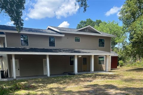House in Lakeland, Florida 4 bedrooms, 269.23 sq.m. № 1791840 - photo 1