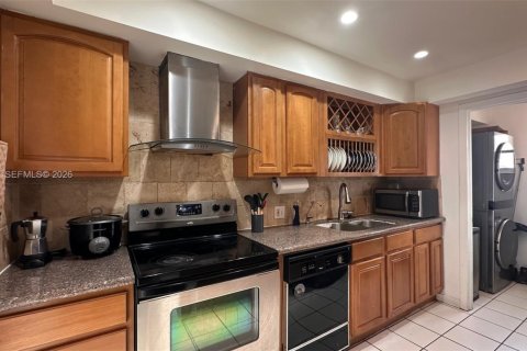 Copropriété à louer à Miami, Floride: 2 chambres, 114.73 m2 № 2057510 - photo 9