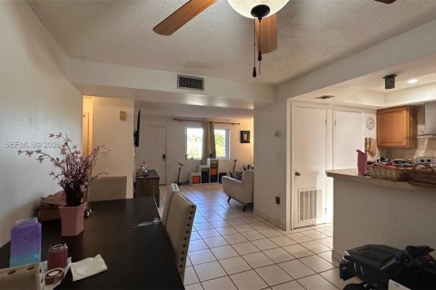 Copropriété à louer à Miami, Floride: 2 chambres, 114.73 m2 № 2057510 - photo 7