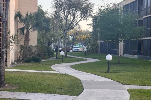 Copropriété à louer à Miami, Floride: 2 chambres, 114.73 m2 № 2057510 - photo 22