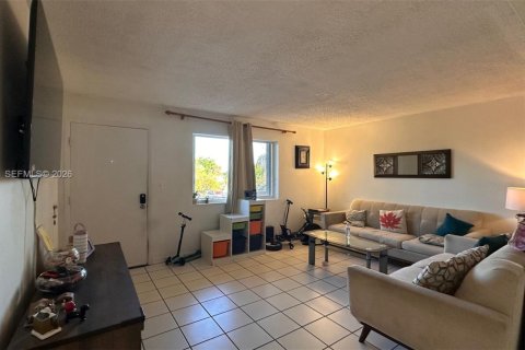 Copropriété à louer à Miami, Floride: 2 chambres, 114.73 m2 № 2057510 - photo 8