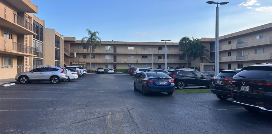 Condo à Miami, Floride, 2 chambres  № 2057510