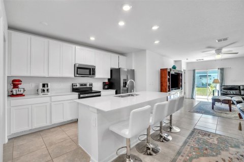 Casa en alquiler en Davenport, Florida, 5 dormitorios, 225.75 m2 № 1847941 - foto 13