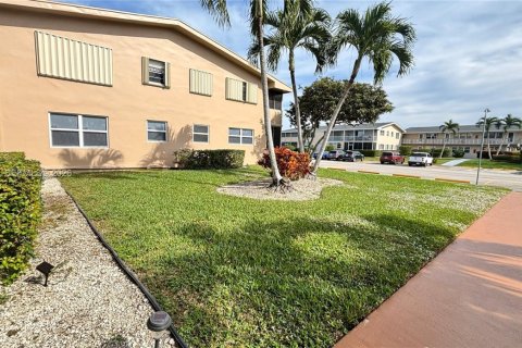 Condominio en alquiler en West Palm Beach, Florida, 1 dormitorio, 49.42 m2 № 1996942 - foto 21