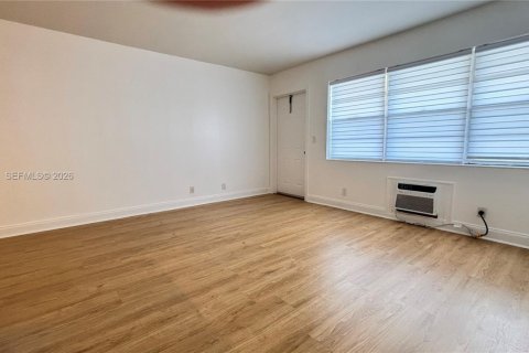 Condominio en alquiler en West Palm Beach, Florida, 1 dormitorio, 49.42 m2 № 1996942 - foto 14