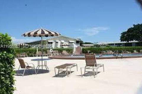 Condominio en alquiler en West Palm Beach, Florida, 1 dormitorio, 49.42 m2 № 1996942 - foto 26