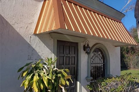 Propiedad comercial en alquiler en Winter Haven, Florida, 1730.21 m2 № 1548115 - foto 1