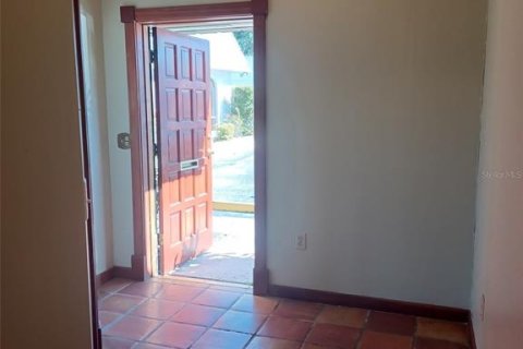 Propiedad comercial en alquiler en Winter Haven, Florida, 1730.21 m2 № 1548115 - foto 3