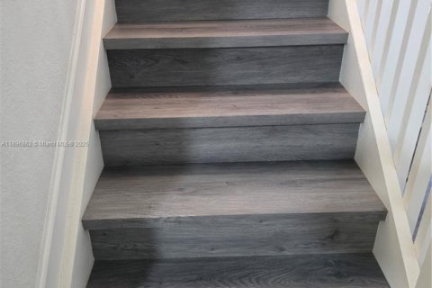 Снять в аренду таунхаус в Майами, Флорида 3 спальни, 169.73м2, № 1947841 - фото 15