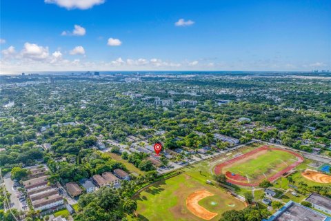 Propiedad comercial en venta en Fort Lauderdale, Florida, 283.07 m2 № 1887682 - foto 21