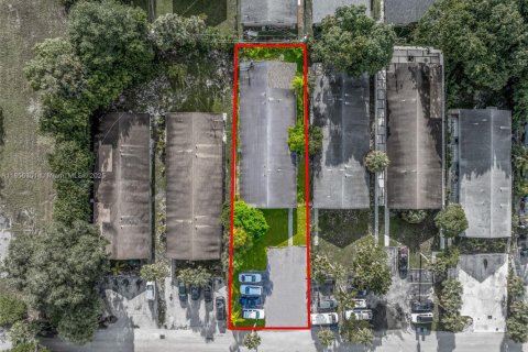 Propiedad comercial en venta en Fort Lauderdale, Florida, 283.07 m2 № 1887682 - foto 14