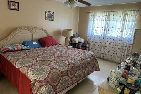 Copropriété à vendre à Lauderhill, Floride: 2 chambres, 91.04 m2 № 1978223 - photo 8