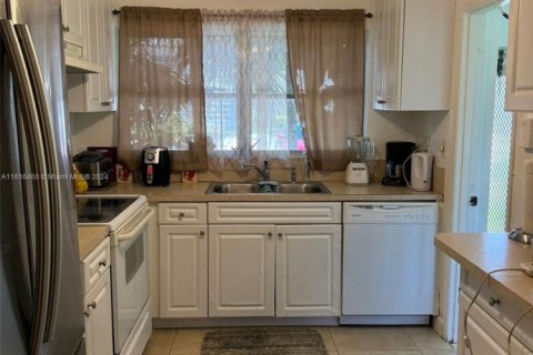 Copropriété à vendre à Lauderhill, Floride: 2 chambres, 91.04 m2 № 1978223 - photo 6