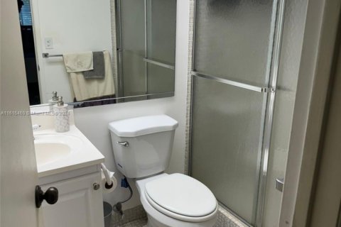 Copropriété à vendre à Lauderhill, Floride: 2 chambres, 91.04 m2 № 1978223 - photo 11
