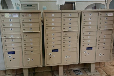 Copropriété à vendre à Lauderhill, Floride: 2 chambres, 91.04 m2 № 1978223 - photo 15