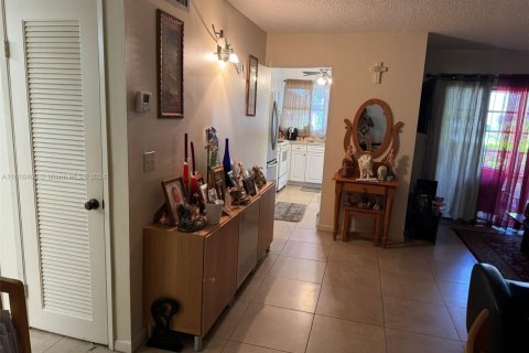 Copropriété à vendre à Lauderhill, Floride: 2 chambres, 91.04 m2 № 1978223 - photo 5