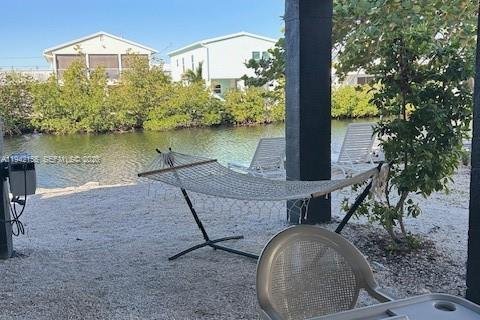 House in Big Pine Key, Florida 2 bedrooms, 107.02 sq.m. № 1999079 - photo 5