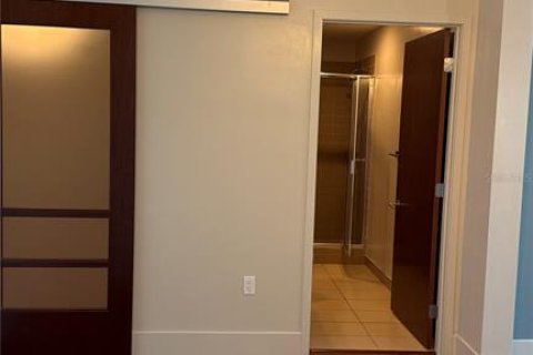 Copropriété à louer à Tampa, Floride: 2 chambres, 105.35 m2 № 2287404 - photo 10