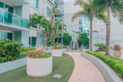 Copropriété à louer à Tampa, Floride: 2 chambres, 105.35 m2 № 2287404 - photo 2