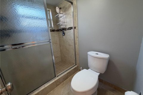 Condominio en alquiler en Davie, Florida, 2 dormitorios, 87.33 m2 № 1991057 - foto 16