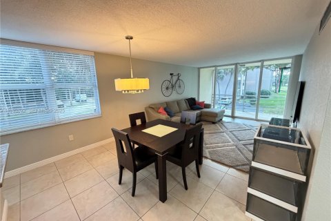 Condominio en alquiler en Davie, Florida, 2 dormitorios, 87.33 m2 № 1991057 - foto 4