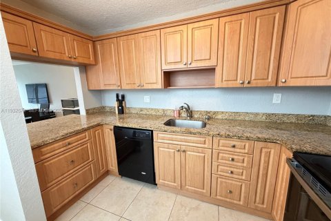 Condominio en alquiler en Davie, Florida, 2 dormitorios, 87.33 m2 № 1991057 - foto 9