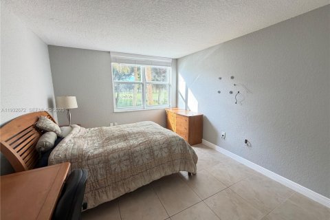 Condominio en alquiler en Davie, Florida, 2 dormitorios, 87.33 m2 № 1991057 - foto 25