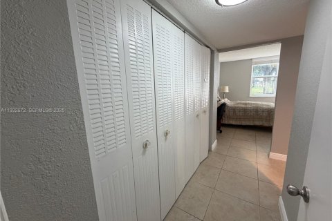 Condominio en alquiler en Davie, Florida, 2 dormitorios, 87.33 m2 № 1991057 - foto 22