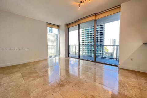 Condominio en alquiler en Miami, Florida, 2 dormitorios, 118.73 m2 № 1979327 - foto 4