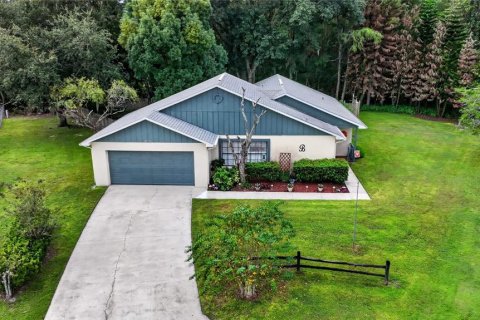 Villa ou maison à vendre à Kissimmee, Floride: 3 chambres, 114.92 m2 № 2418777 - photo 2