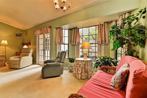 Villa ou maison à vendre à Kissimmee, Floride: 3 chambres, 114.92 m2 № 2418777 - photo 10